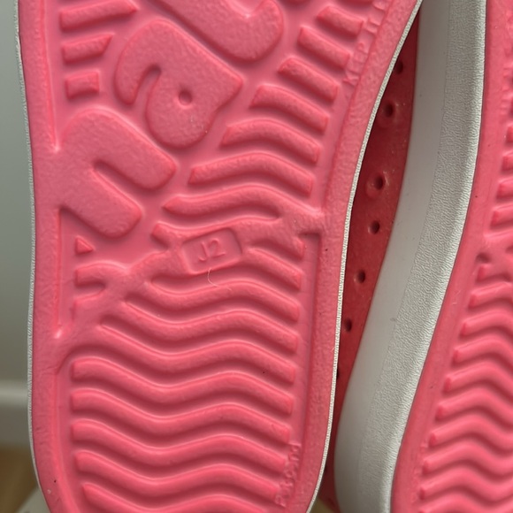 New Native Kids Pink Sparkle Sneaker Size 2 - Picture 5 of 5
